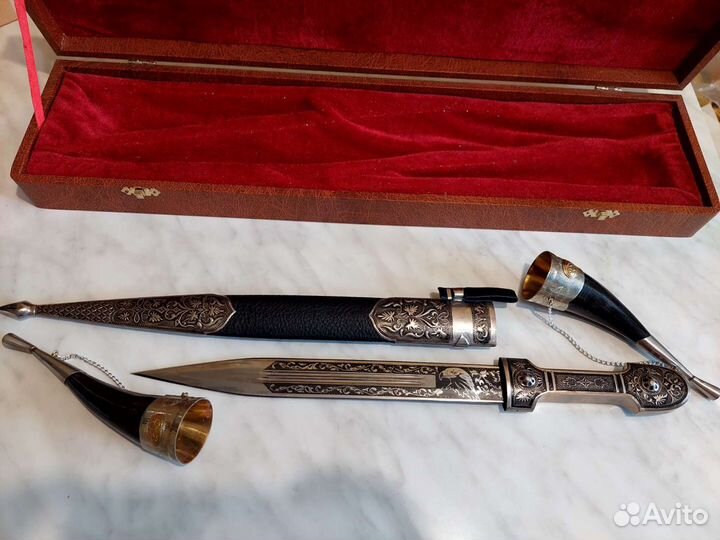 Кинжал сувенирный