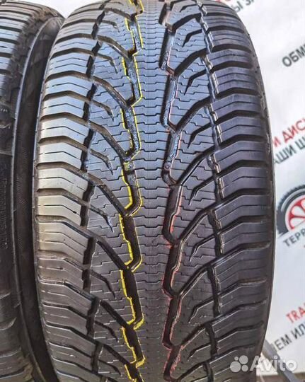Uniroyal AllSeasonExpert 2 225/45 R17 94V