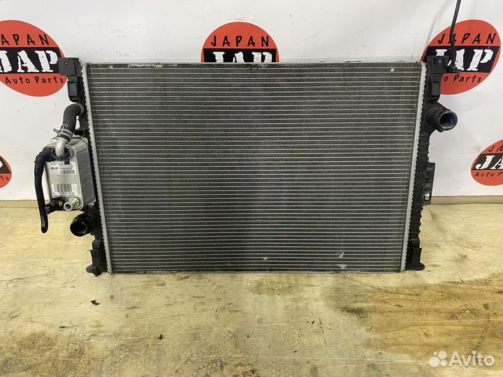 Радиатор охлаждения Volvo XC60