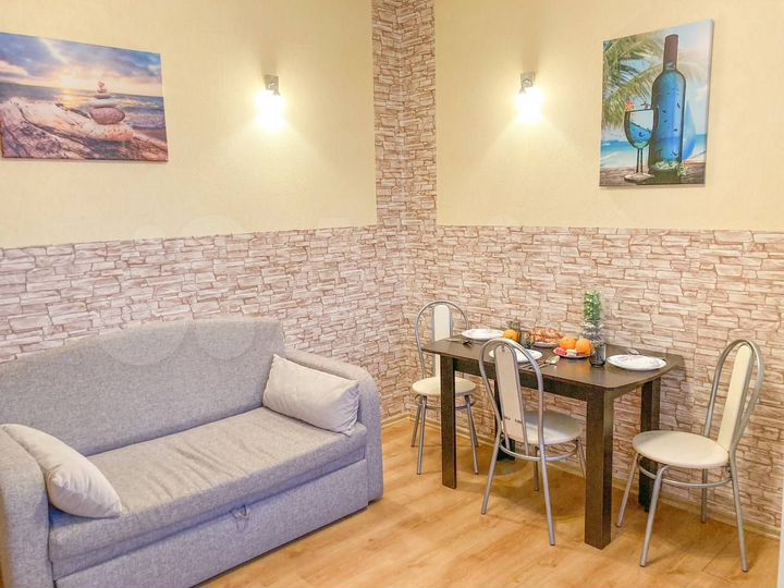 1-к. квартира, 52 м², 1/3 эт.