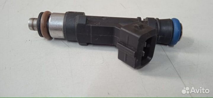 Форсунка топливная Renault Logan 1 2004-2015