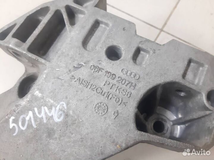 Кронштейн двигателя правый Seat Leon 1P1 2005-2013