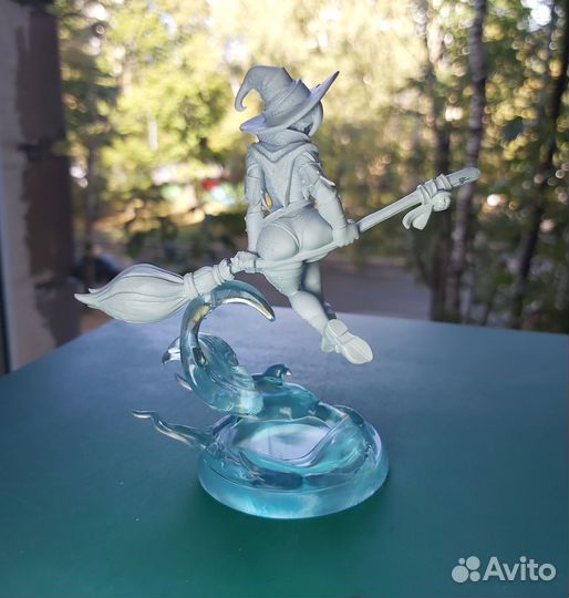 Ведьма на метле, фигурка. Смола, под покраску