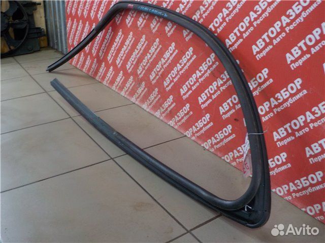 Уплотнитель двери передний правый LADA Largus