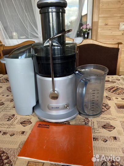 Соковыжималка Bork JU CUP 21085WT