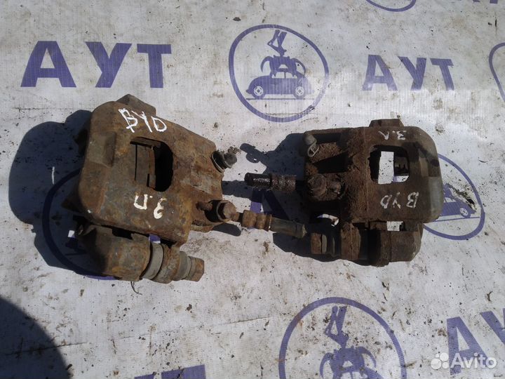 Суппорт задний левый правый Бид Ф3