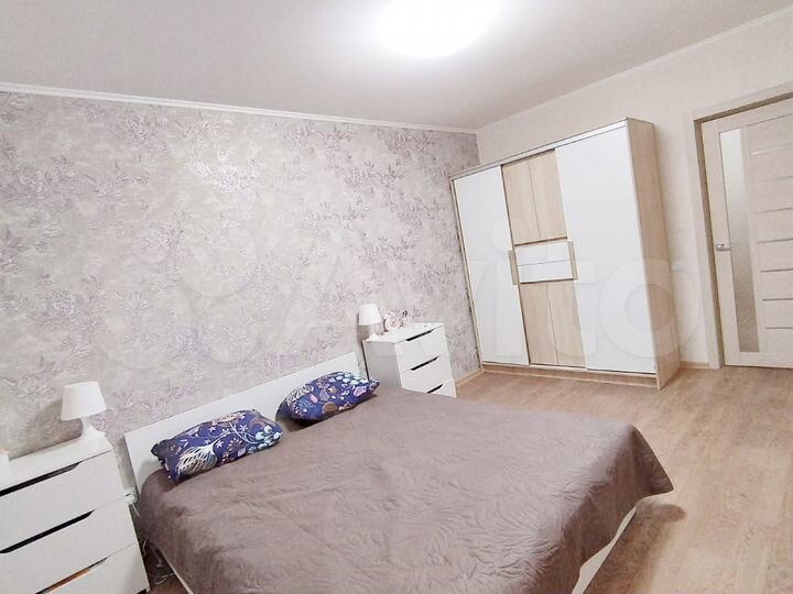 Комната 16 м² в 2-к., 25/27 эт.