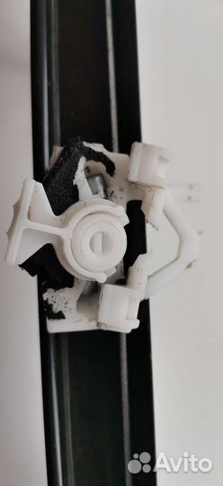 Альбеа стеклоподемник