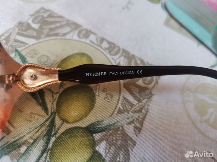 Солнцезащитные очки hermes