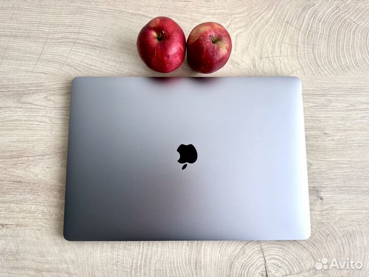 MacBook Pro 16