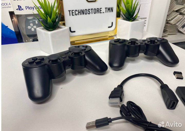 Портативная игровая приставка с джостиками