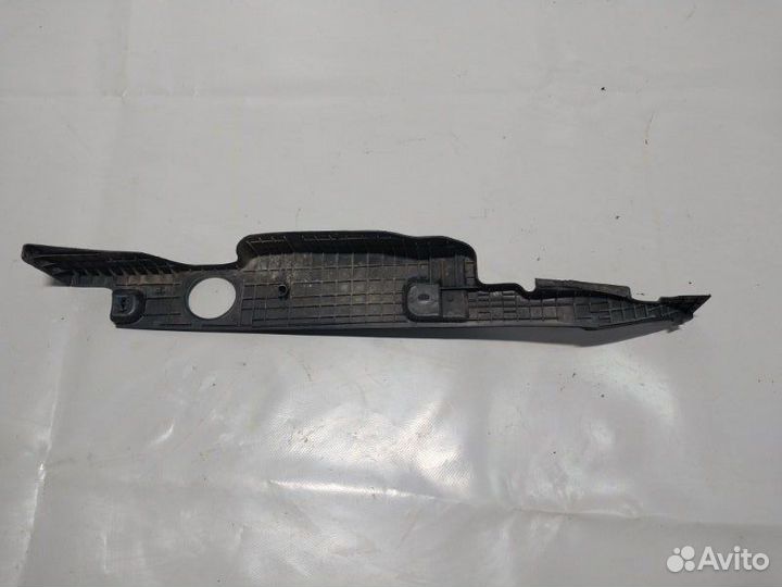 Пыльник крыла правый Chevrolet Cruze седан 1.6