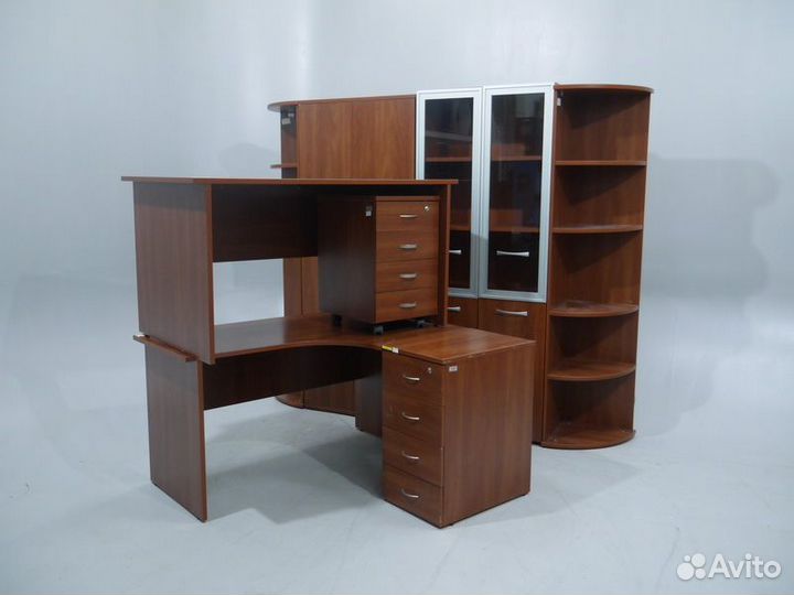 Офисная мебель бу
