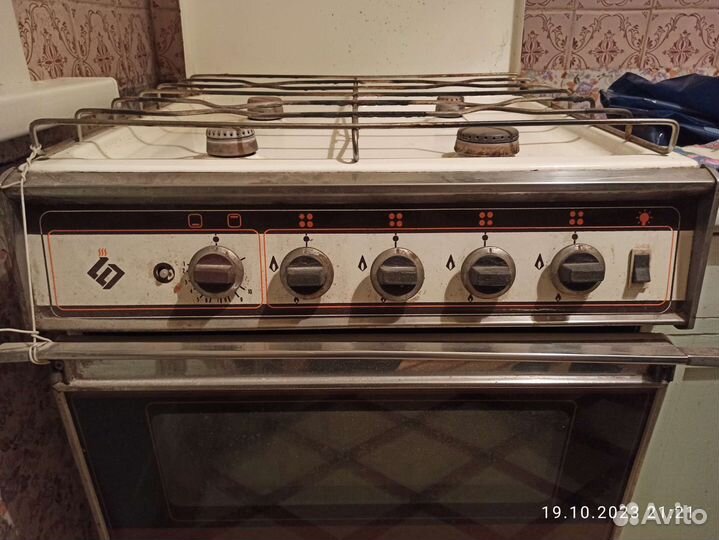 Продам Газовую Плиту
