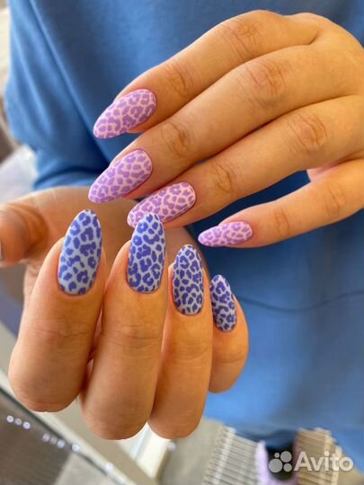 Модель на маникюр и педикюр