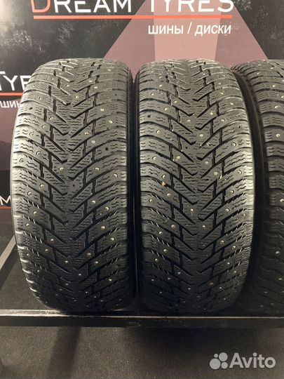 Nokian Tyres Hakkapeliitta 8 215/55 R17