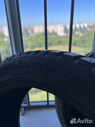 Dunlop SP Winter Ice 03 235/45 R18