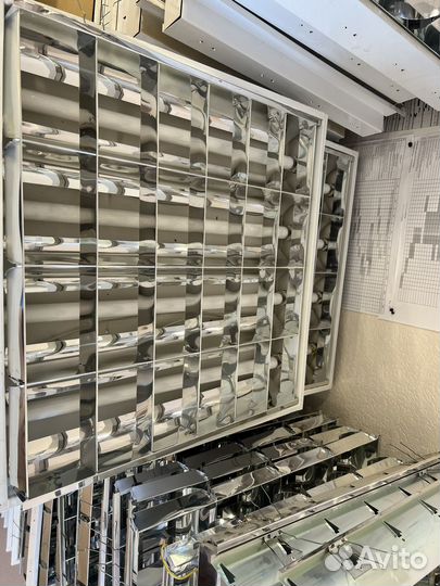 Светильник потолочный