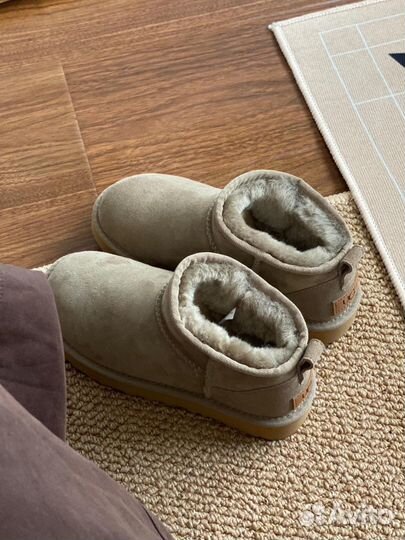 Ugg Classic Ultra Mini