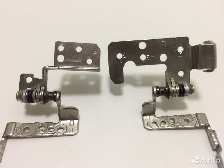 Петли матрицы ноутбука Acer E1-772G