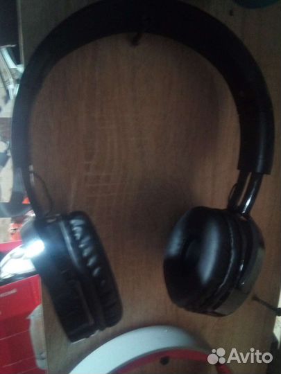 Наушники блютуз