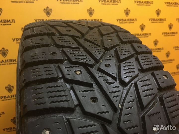 Dunlop SP Winter Ice 02 205/60 R16 92T