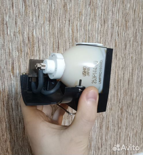 Лампа для проектора VLT-X300LP новая