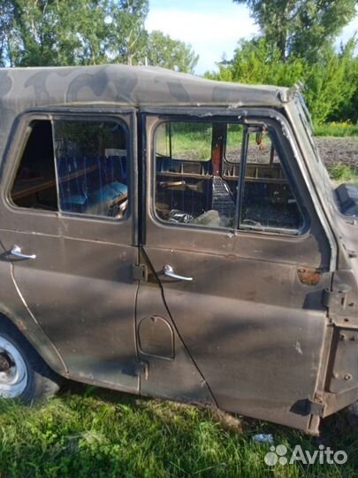 Кузов УАЗ 469 по запчямтям