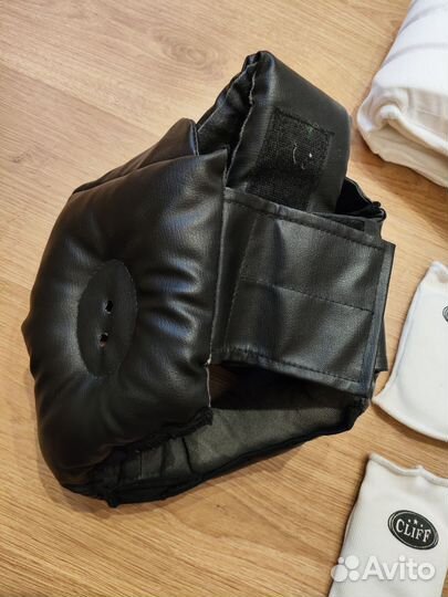 Шлем для единоборств / каратэ