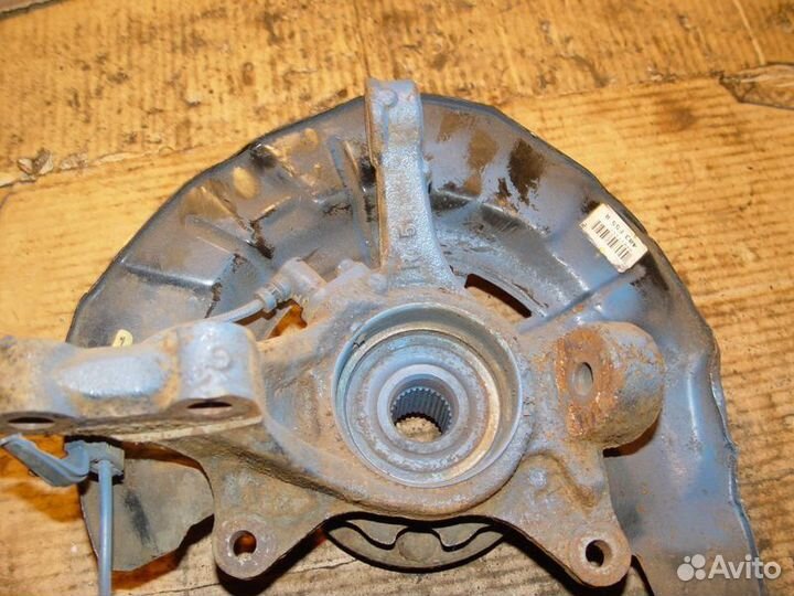 Передние поворотные кулаки Lexus rx350 05г