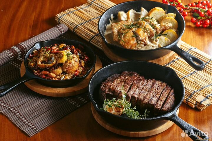 Повар в ресторан быстрого питания