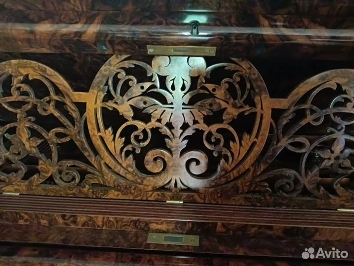 Рояль блютнер