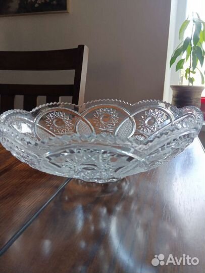 Хрустальная ваза