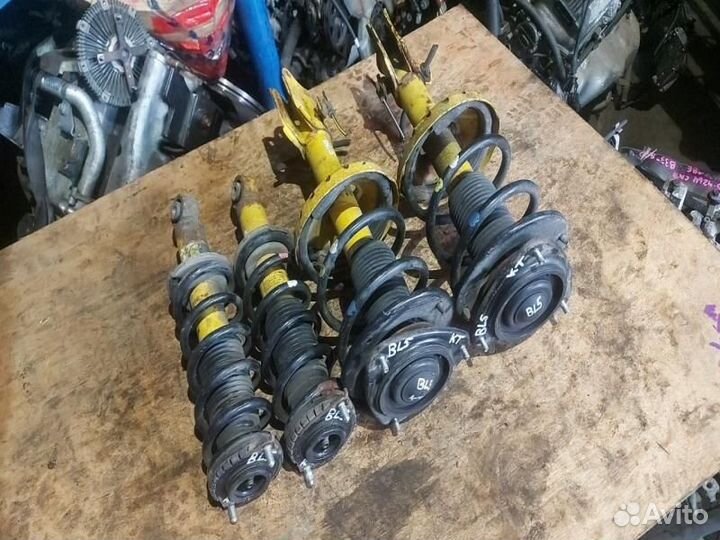 Стойка subaru legacy BL5 Б.Н