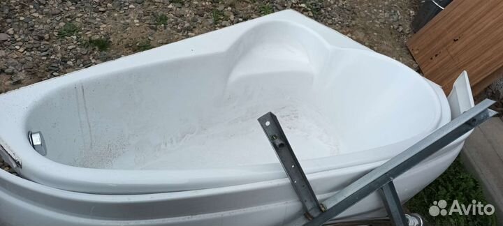 Акриловая ванна угловая бу
