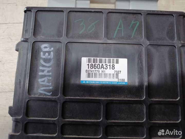 Блок управления двигателем 1.6 Mitsubishi Lancer 9