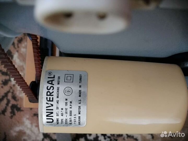 Швейная машина Чайка 132м электричекая