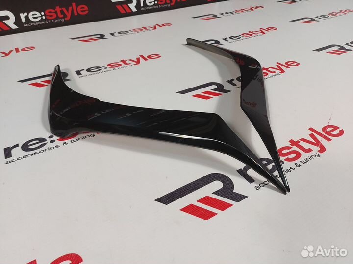 Ресницы Lexus LX570 12-15г Черные