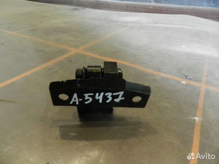 Петля двери передней левой - BMW X3 F25