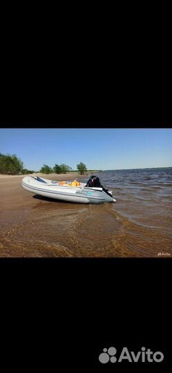 Лодка с мотором