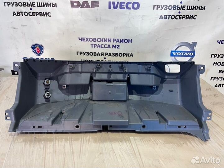 Накладка в салоне Mercedes-Benz