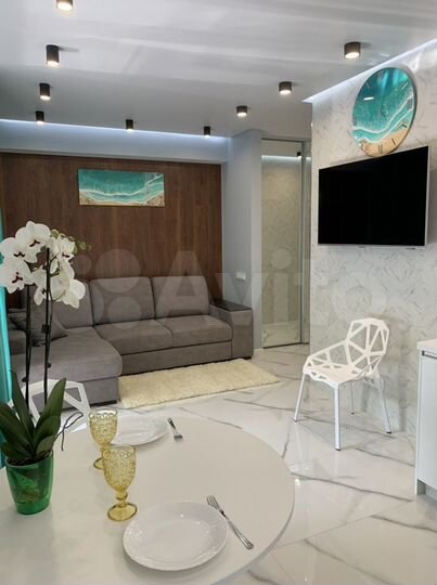 2-к. квартира, 51 м², 2/12 эт.