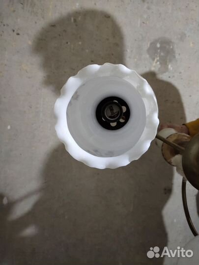 Люстра на три лампы бу