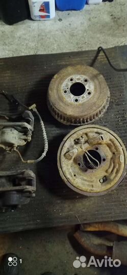 Суппорт тормозной на Караван Вояджер