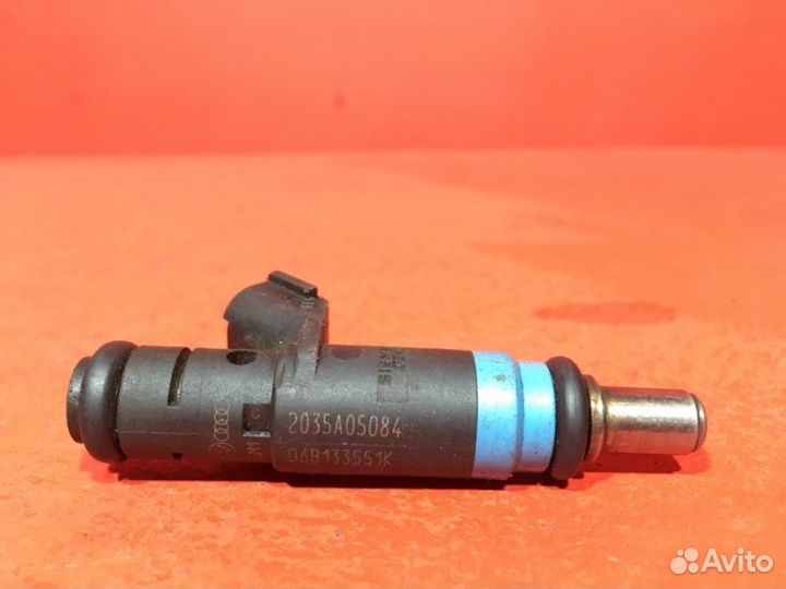 Форсунка Audi A4 B6 2004