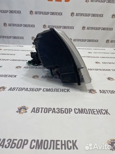 Фара левая Jeep Grand Cherokee