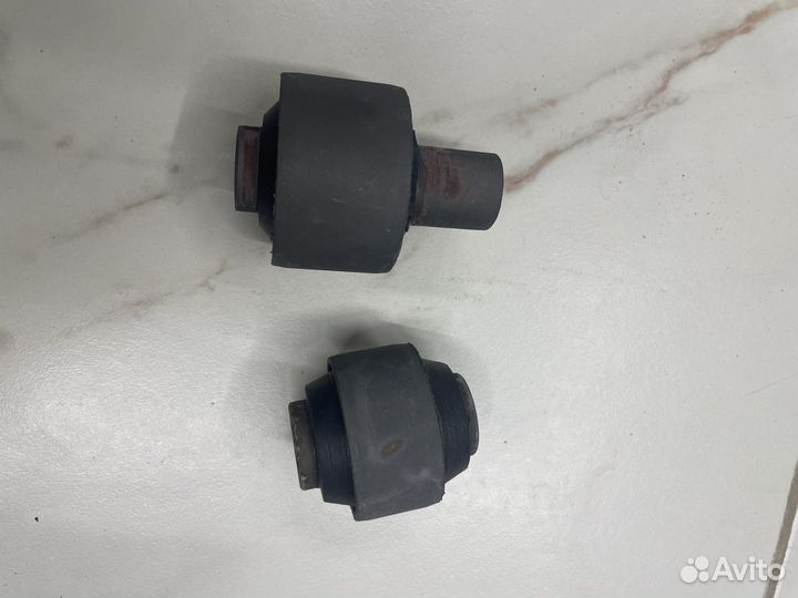 Сайлентблоки заднего торсиона Peugeot 206