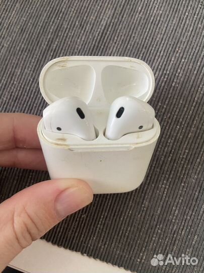 Беспроводные наушники apple airpods 1