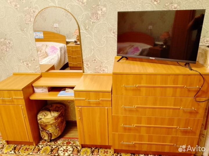 Спальный гарнитур