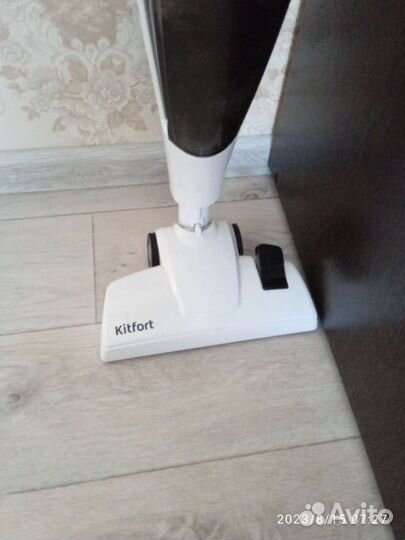 Вертикальный пылесос kitfort